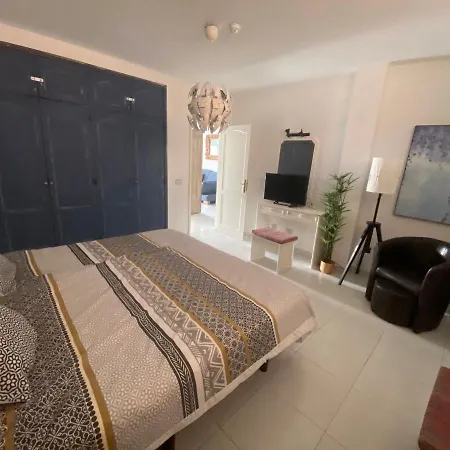 Vista Nautica * アデヘ